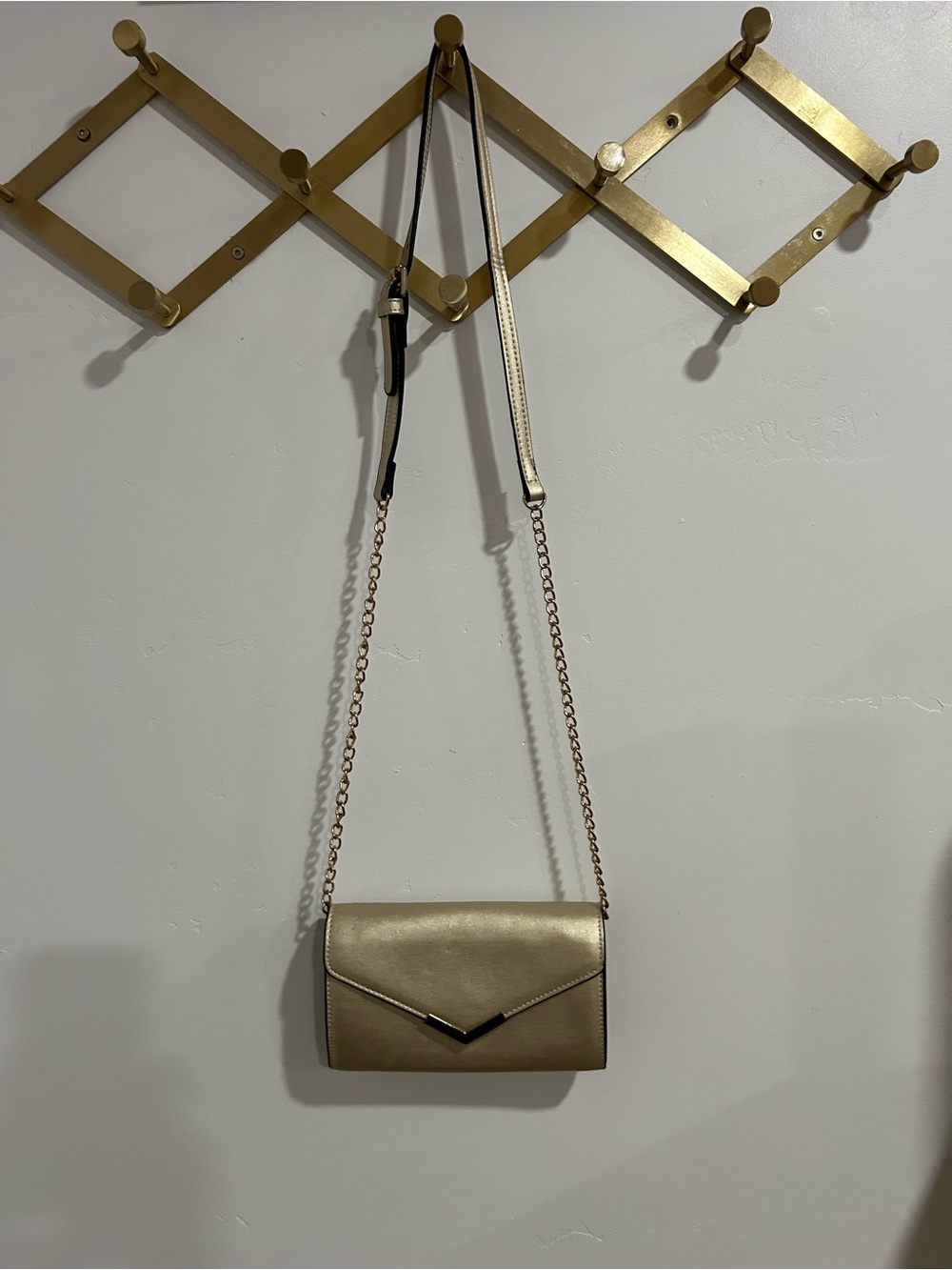 Urban Expressions Metallic Gold Crossbody Envelope Bag